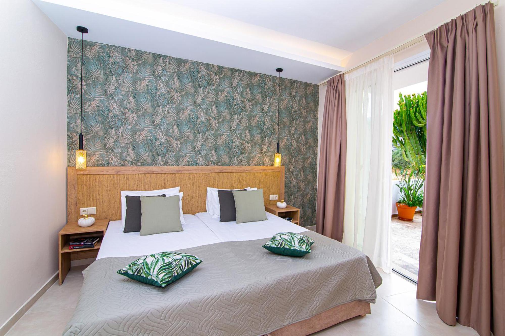 Emerald Hotel Малиа Экстерьер фото