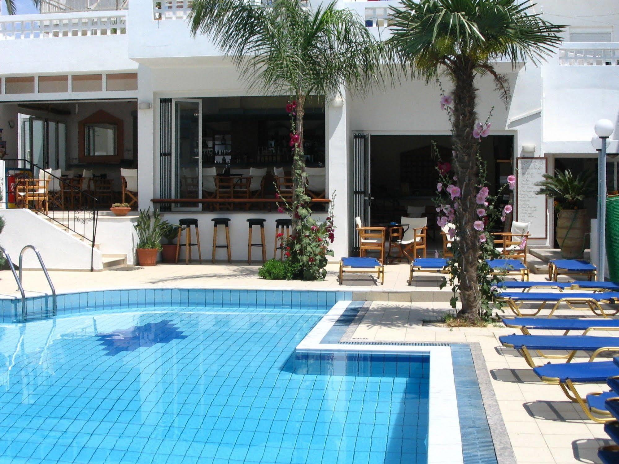 Emerald Hotel Малиа Экстерьер фото
