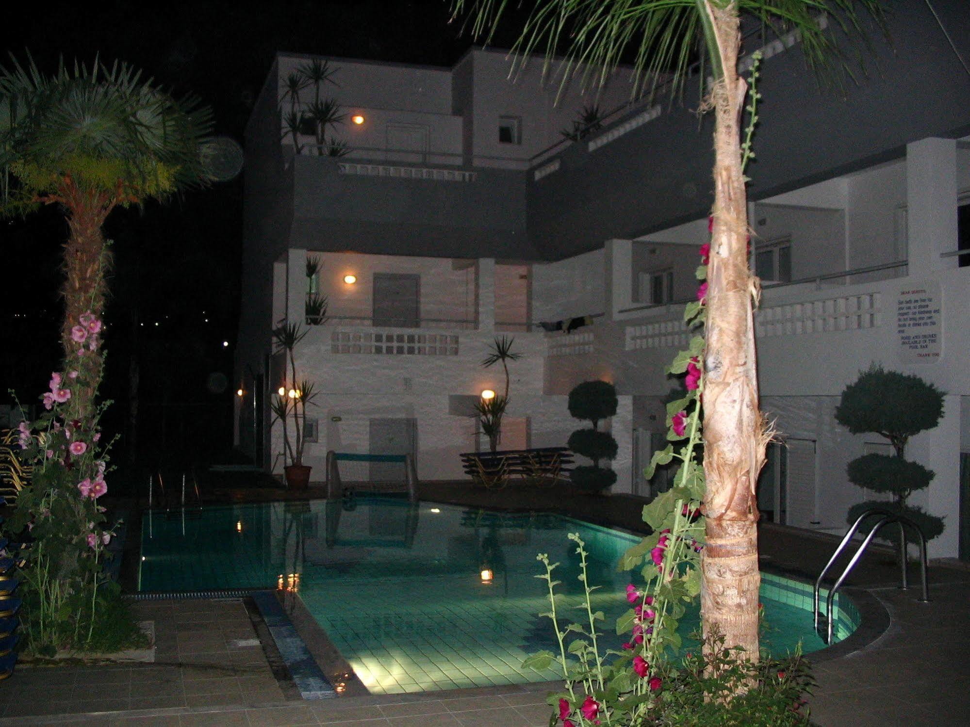 Emerald Hotel Малиа Экстерьер фото