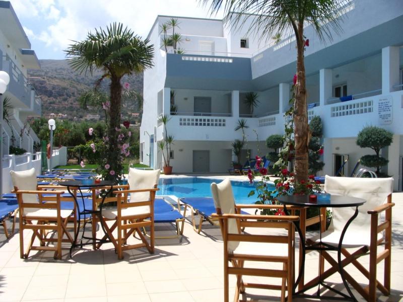 Emerald Hotel Малиа Экстерьер фото