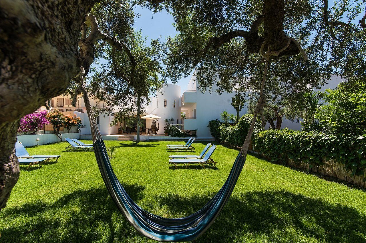Emerald Hotel Малиа Экстерьер фото